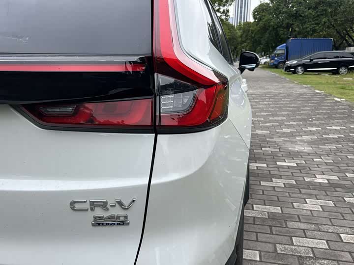 Фото 9 - Honda CR-V
