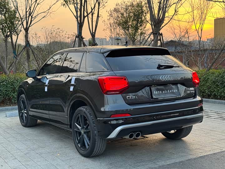 Фото 21 - Audi Q2L