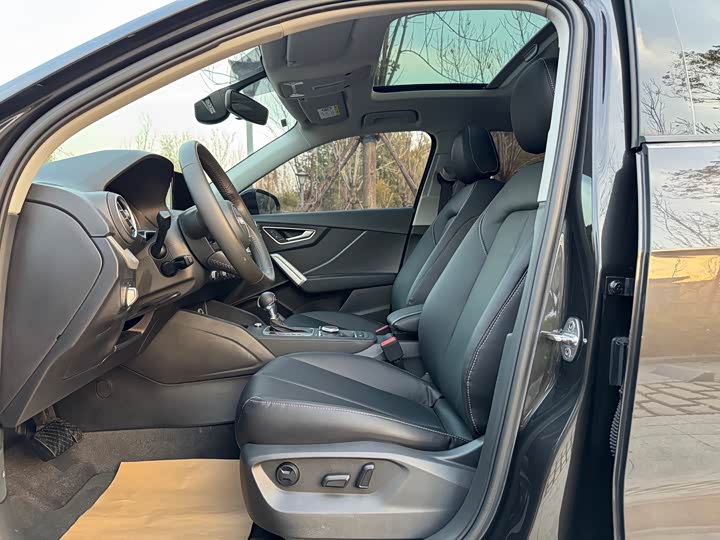 Фото 4 - Audi Q2L