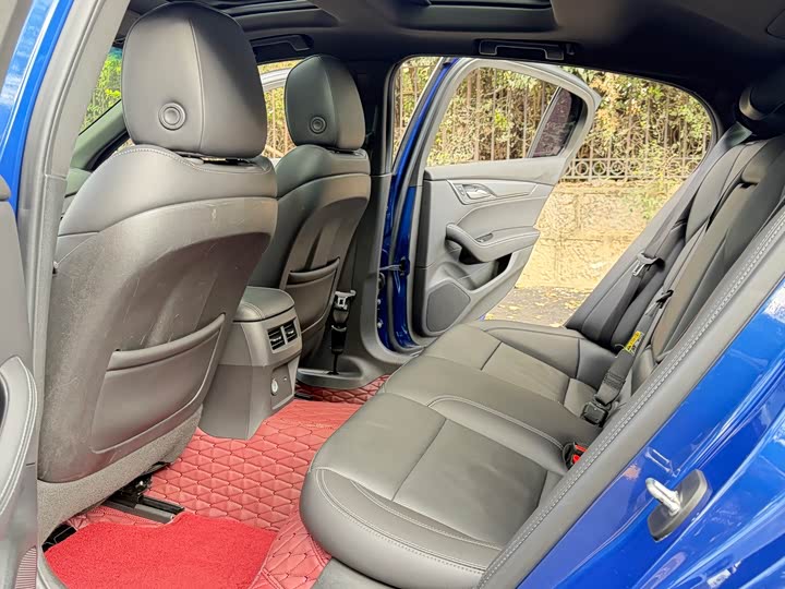 Фото 9 - Cadillac CT5