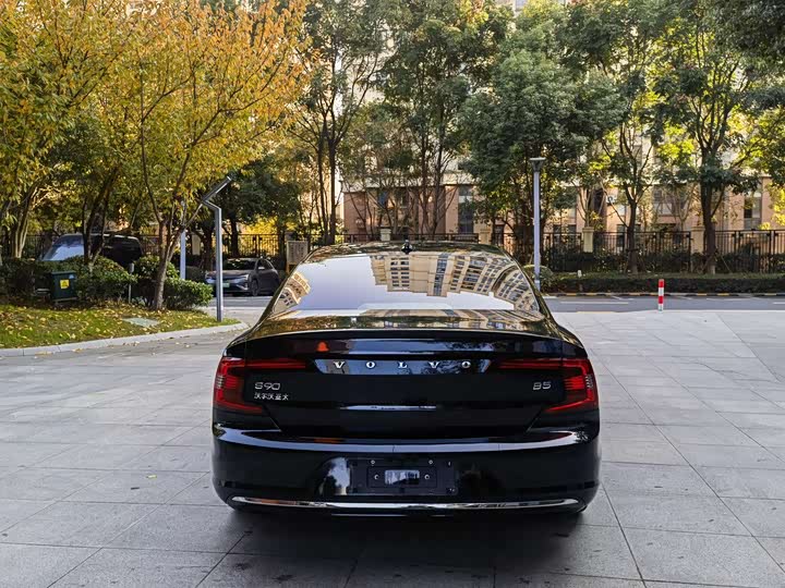 Фото 5 - Volvo S90
