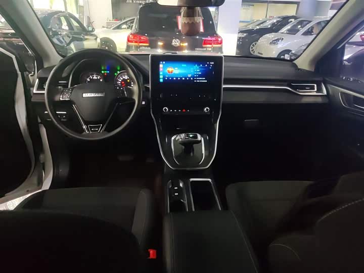 Фото 10 - Haval M6