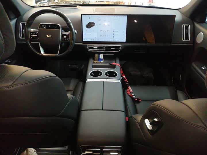 Фото 10 - LiXiang L7