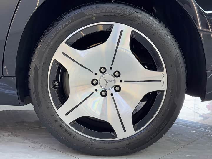 Фото 15 - Mercedes-Benz Maybach S-Class