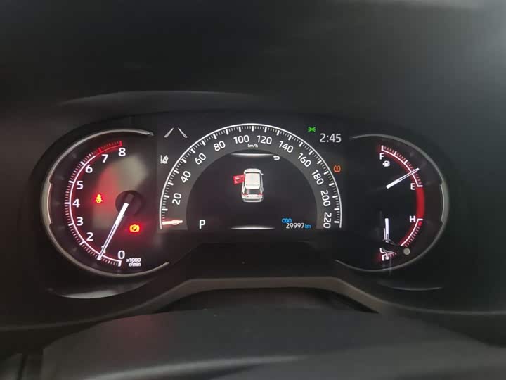 Фото 12 - Toyota RAV4