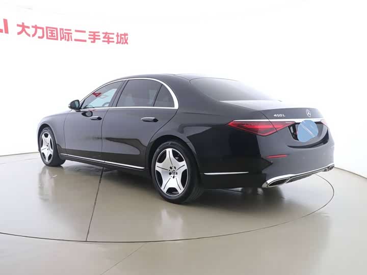 Фото 15 - Mercedes-Benz S-Class