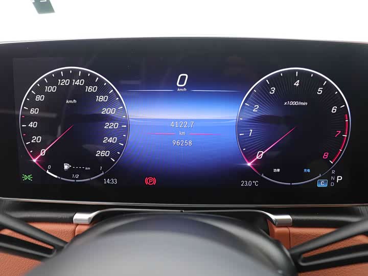 Фото 5 - Mercedes-Benz S-Class