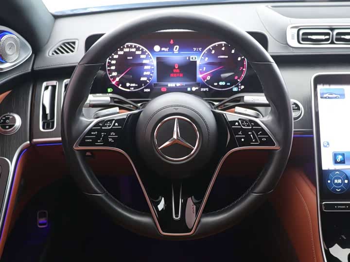 Фото 9 - Mercedes-Benz S-Class