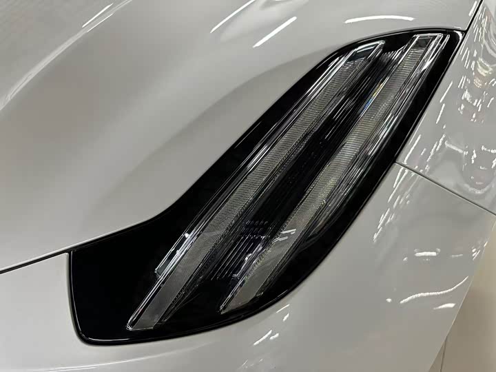 Фото 14 - Zeekr 001