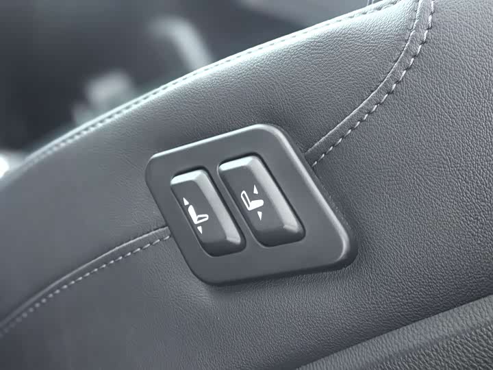 Фото 8 - Hongqi H5