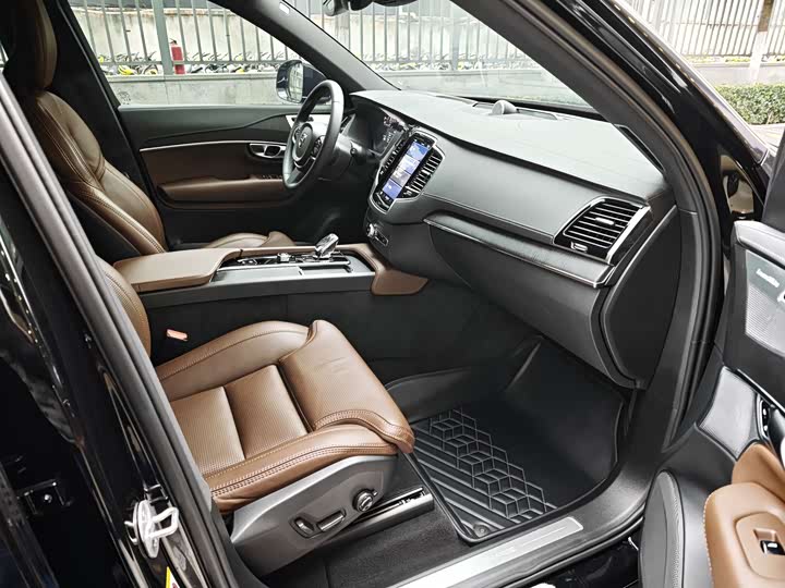 Фото 16 - Volvo XC90 Hybrid