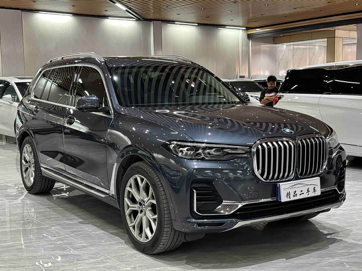 Фото 3 - BMW X7