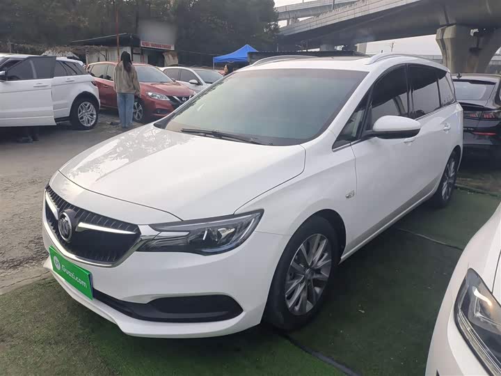 Фото 1 - Buick GL6