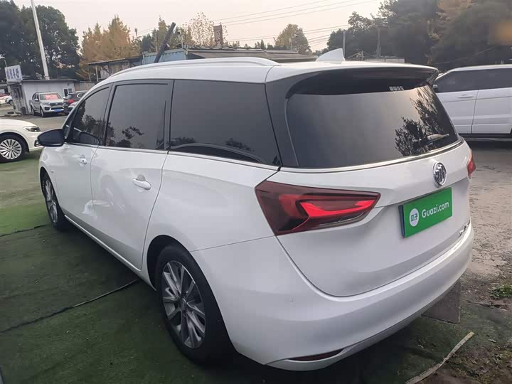 Фото 5 - Buick GL6