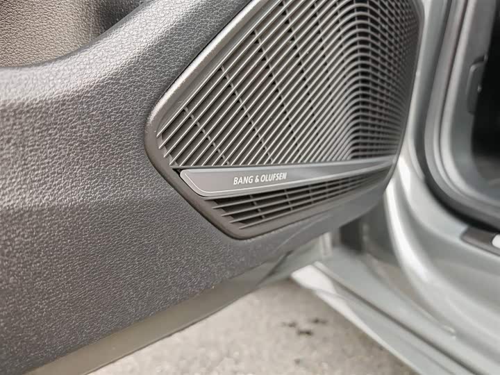 Фото 21 - Audi S4