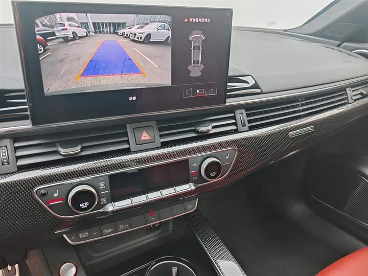 Фото 23 - Audi S4