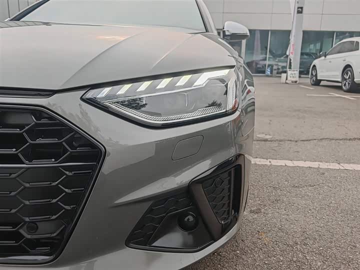 Фото 6 - Audi S4