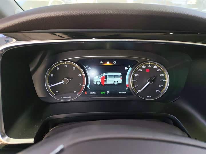 Фото 12 - GAC Trumpchi M8