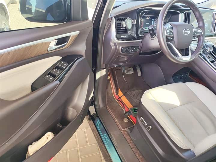 Фото 16 - GAC Trumpchi M8