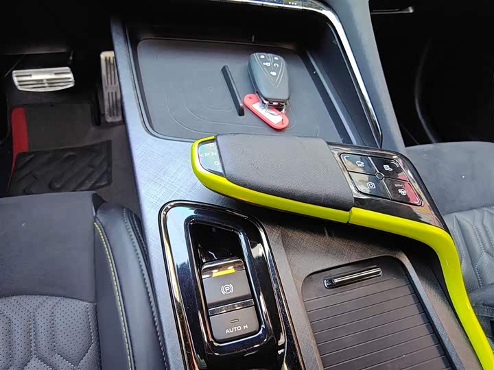 Фото 13 - Changan UNI-T