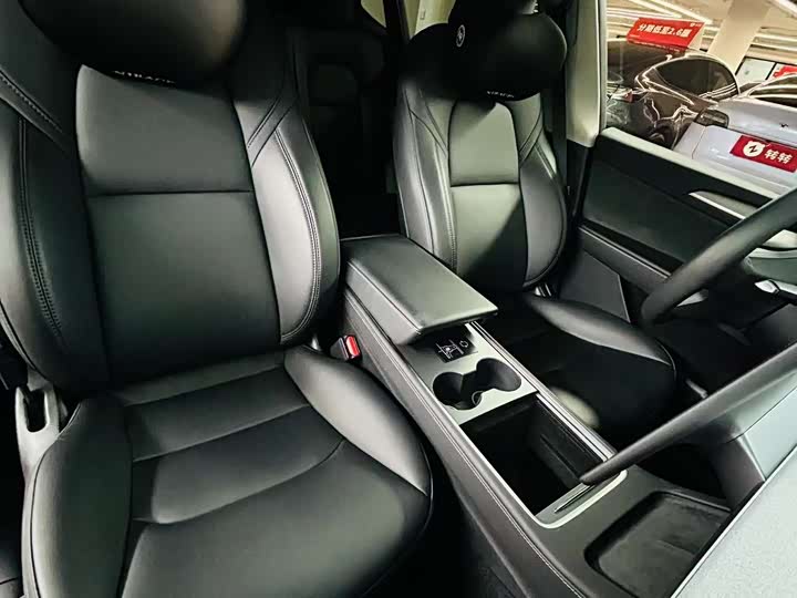 Фото 8 - Tesla Model Y