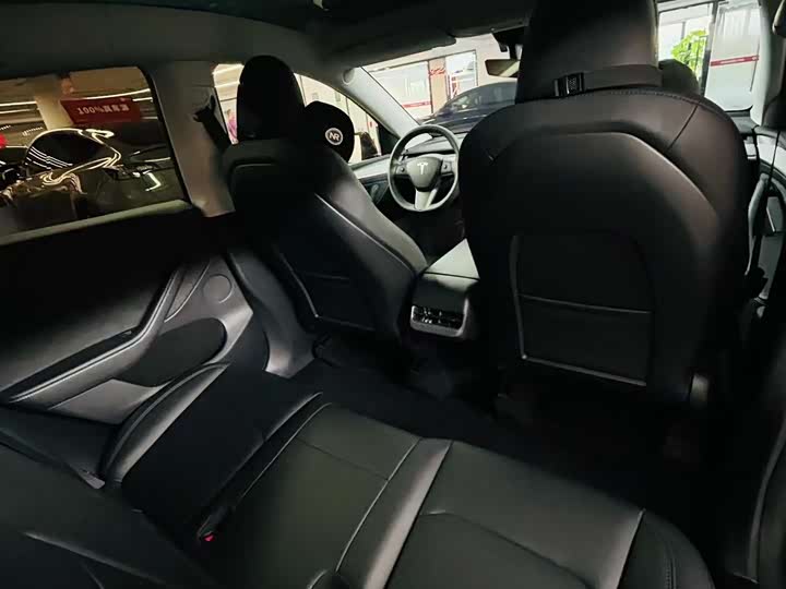 Фото 9 - Tesla Model Y