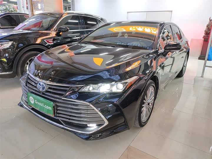 Фото 1 - Toyota Avalon