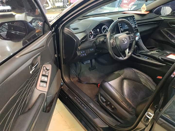 Фото 16 - Toyota Avalon