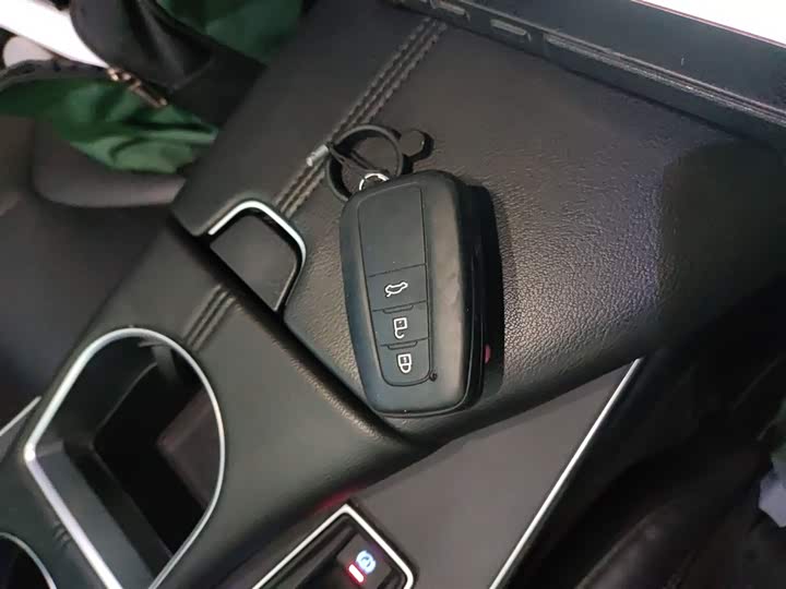 Фото 9 - Toyota Avalon