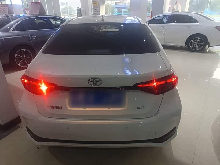 Фото 6 - Toyota Allion