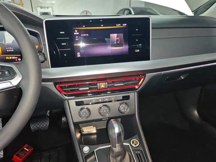 Фото 13 - Volkswagen Lavida