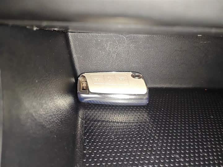 Фото 9 - Volkswagen Lavida