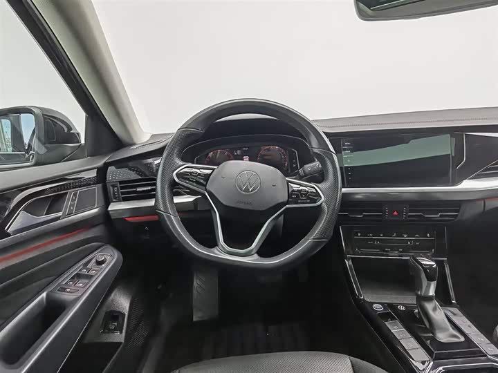 Фото 11 - Volkswagen Passat