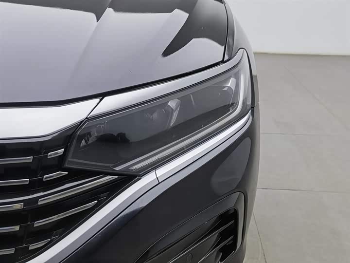 Фото 7 - Volkswagen Passat