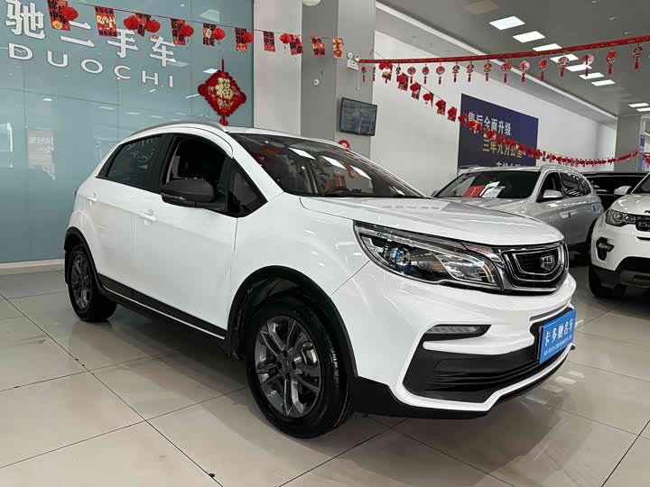 Фото 3 - Geely Vision X3