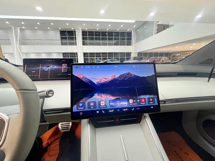 Фото 10 - Luxeed S7