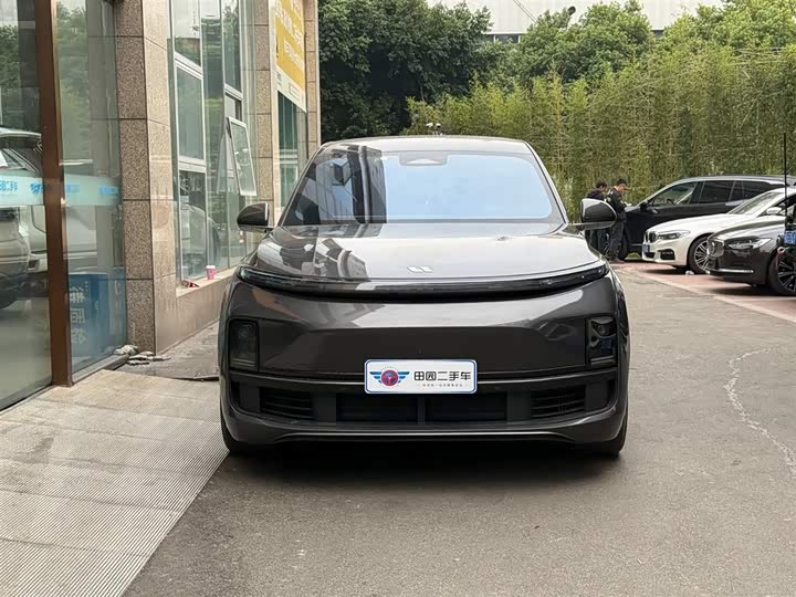 Фото 2 - LiXiang L8