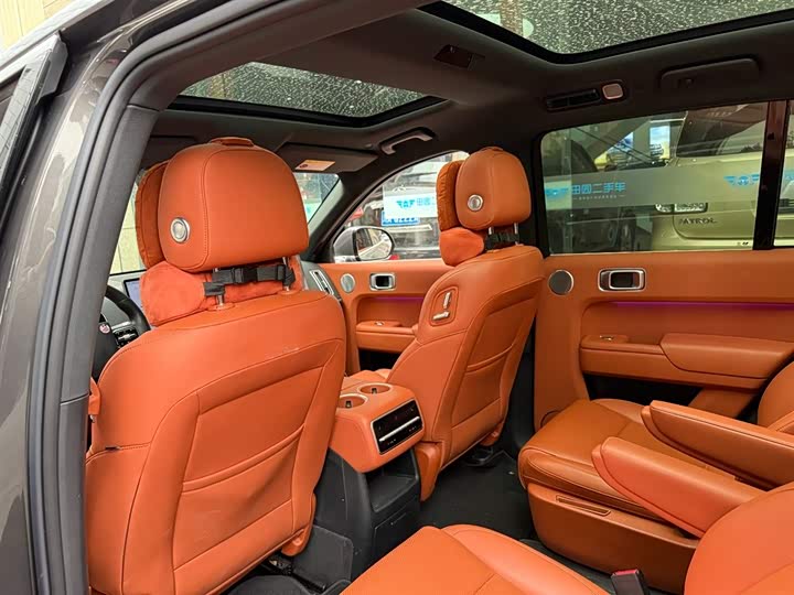 Фото 9 - LiXiang L8