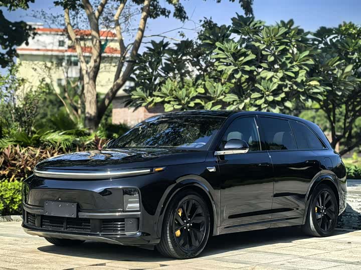 Фото 1 - LiXiang L7