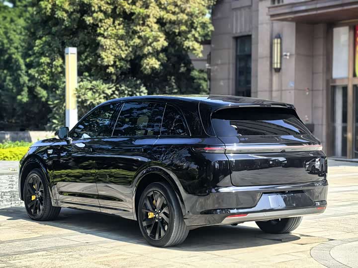 Фото 8 - LiXiang L7