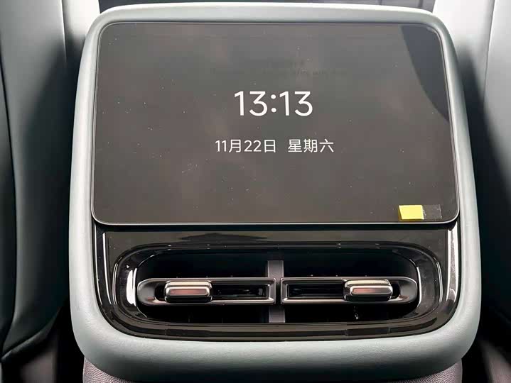 Фото 22 - XPeng F57