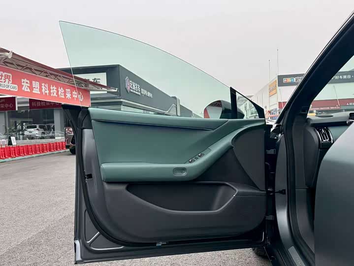 Фото 33 - XPeng F57