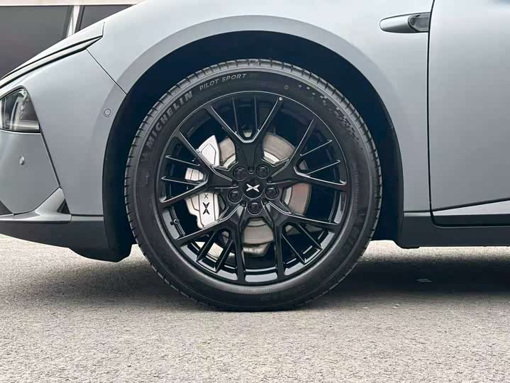 Фото 36 - XPeng F57