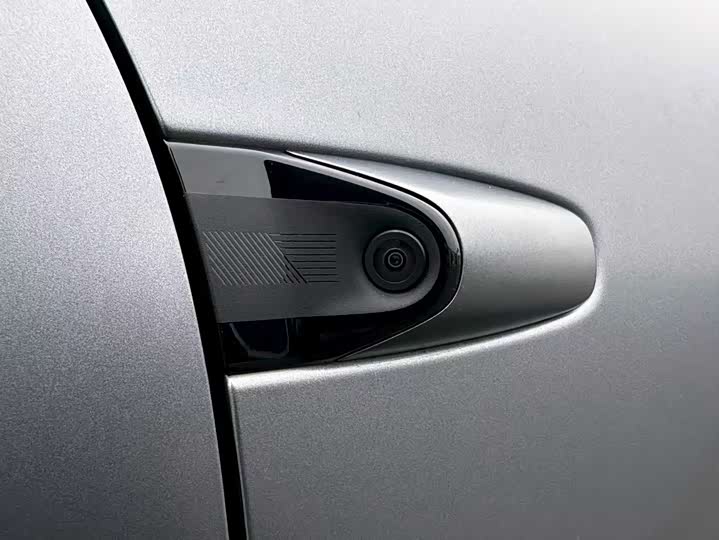 Фото 7 - XPeng F57