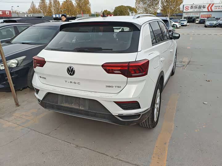 Фото 6 - Volkswagen T-Roc