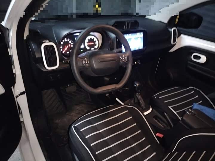 Фото 13 - Roewe Clever