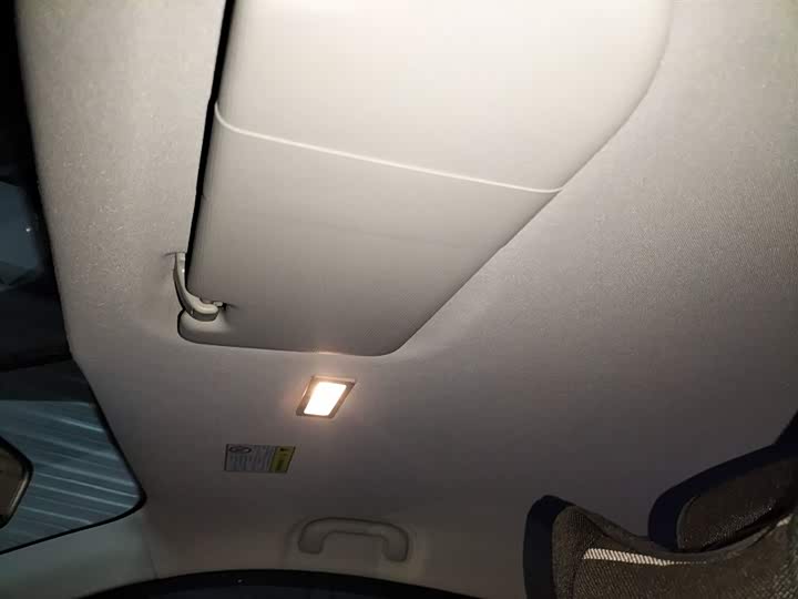 Фото 9 - Roewe Clever