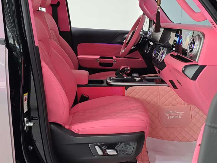 Фото 13 - Tank 300