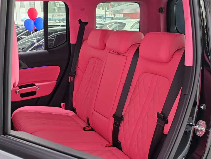 Фото 8 - Tank 300