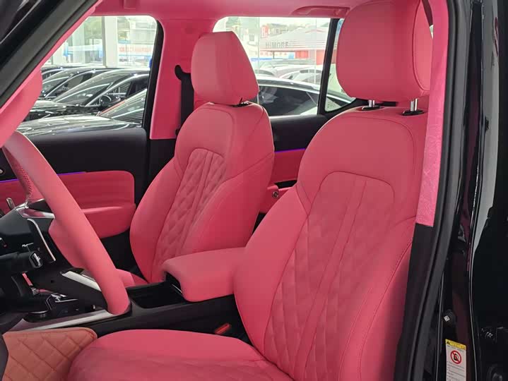 Фото 9 - Tank 300